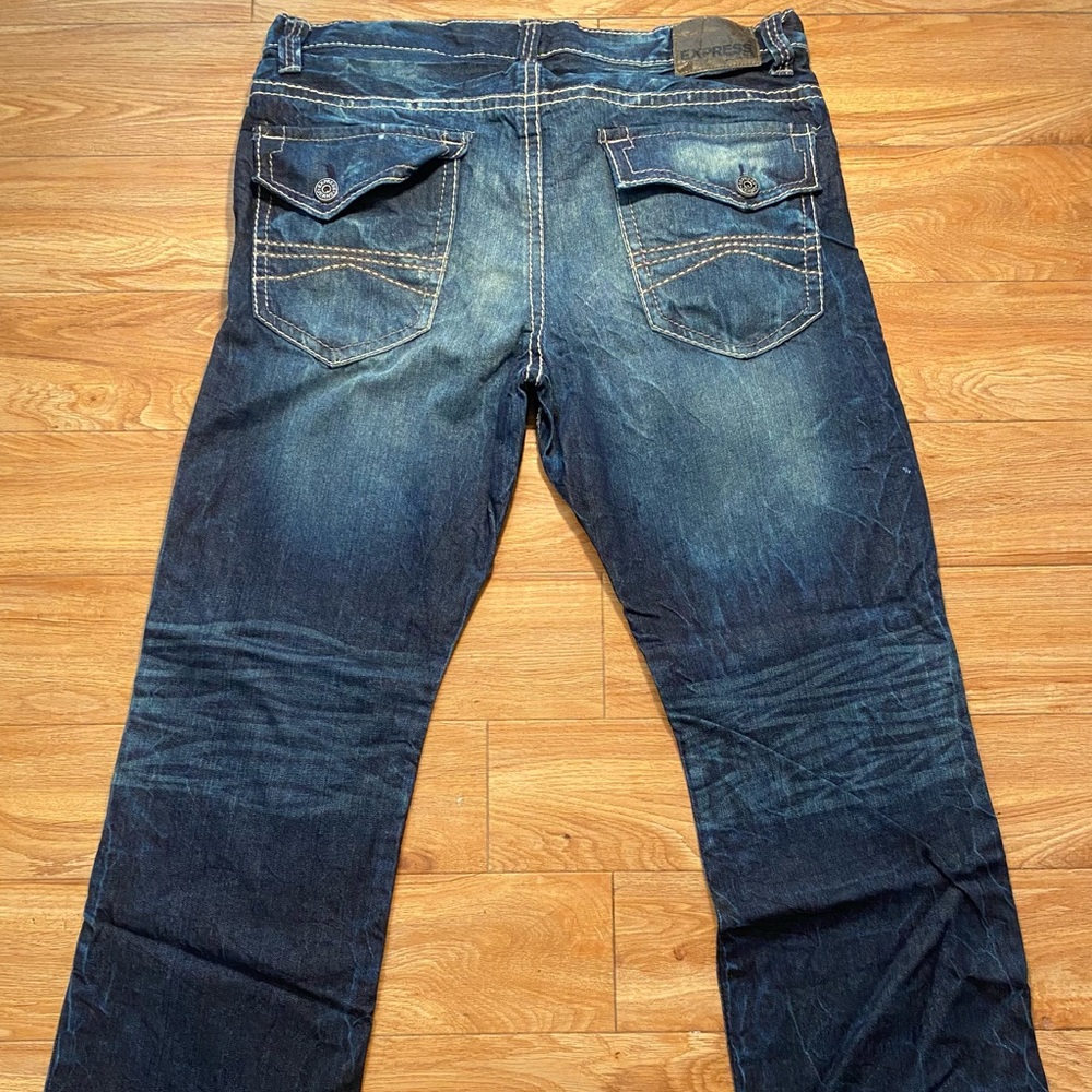 Express Jeans - Picture 2 of 5